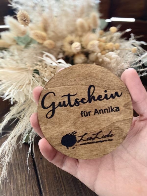 Gutschein gelasert Holz