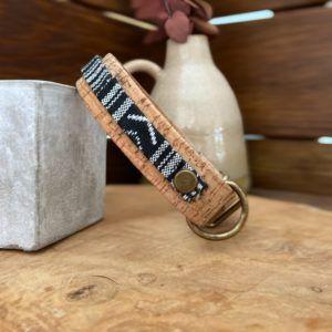 Vegan Makani Hundehalsband mit Ethno sw Dekor
